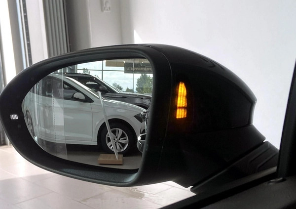 Volkswagen Golf cena 149900 przebieg: 20000, rok produkcji 2023 z Września małe 436